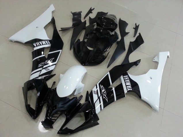 Blanc et Noir Carénage Yamaha R6 08-16 Blanc et Noir Carénage Yamaha R6 08-16