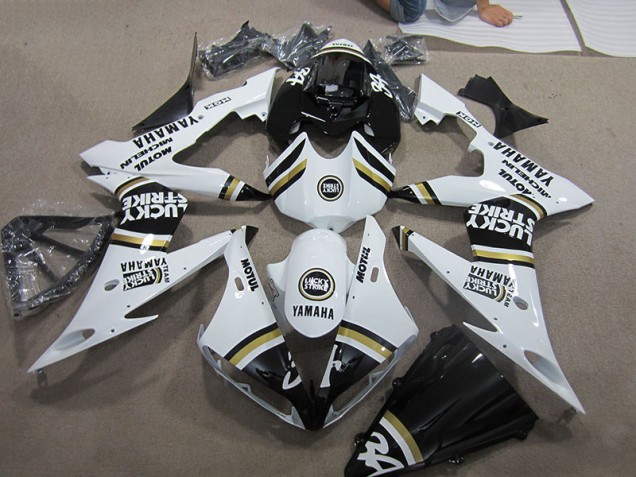 Noir Blanc Lucky Strike Carénage Yamaha R1 04-06 Noir Blanc Lucky Strike Carénage Yamaha R1 04-06
