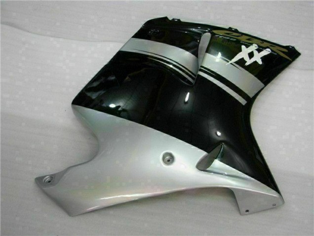 Noir Kit Carénages & Plastique Honda CBR 1100 XX 96-07 Noir Kit Carénages & Plastique Honda CBR 1100 XX 96-07
