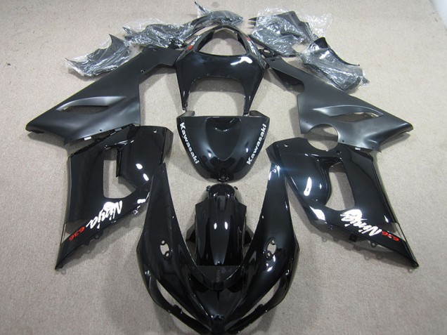 Noir Ninja 636 Carénage Kawasaki ZX6R 05-06 Noir Ninja 636 Carénage Kawasaki ZX6R 05-06